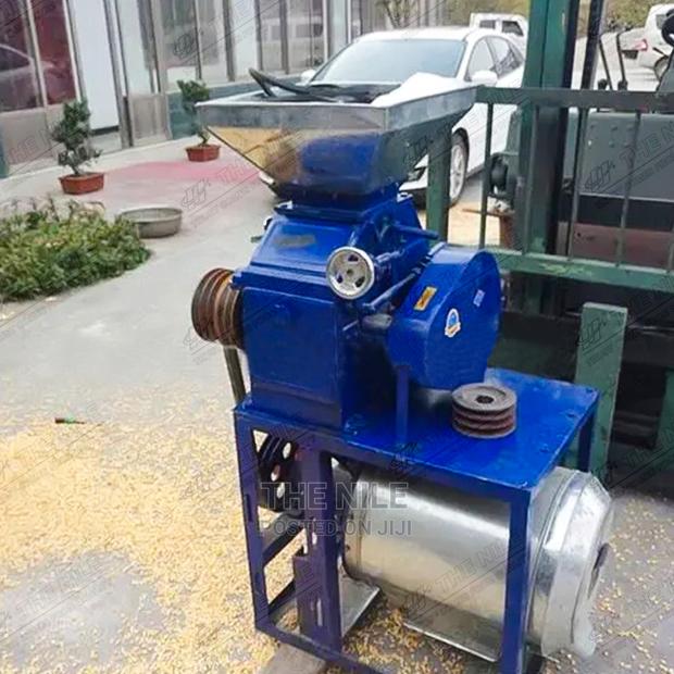 Multifunctional Grain Oat Wheat Grinding Machine - main view