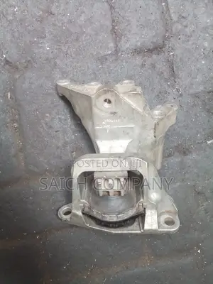Nissan Extrail New Shape Engine Mount