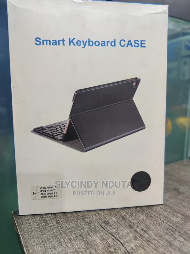 Smart Keyboard Case for iPads - main view