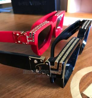Louis Vuitton Sunglasses Unisex - main view