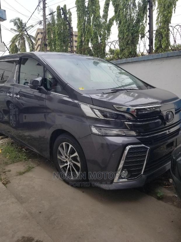 Toyota Vellfire 2016 Purple - main view