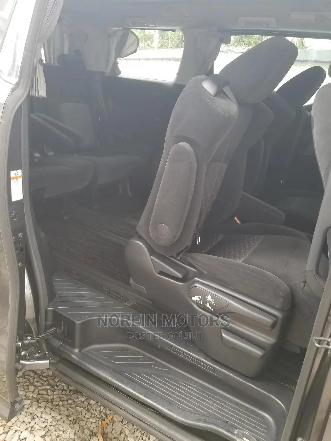 Toyota Vellfire 2016 Purple