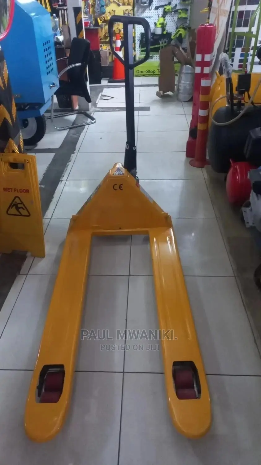 Hand Pallet Truck With Intergraded Pump. 3 Ton,
