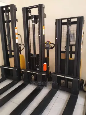 Manual Stacker 2tonne