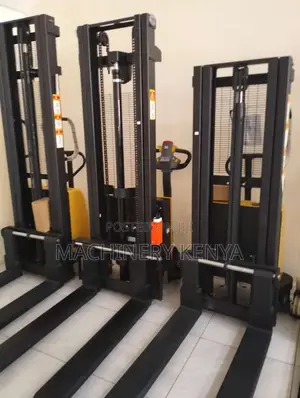 Manual Stacker 2tonne