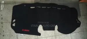 Dashboard Cover Demio 2010