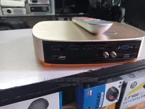 Utrla Slim Projector