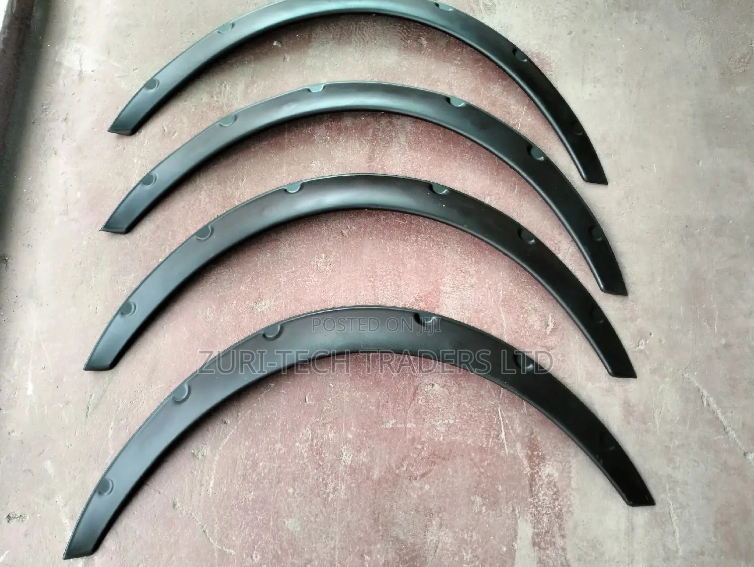 Universal Fenders Trim