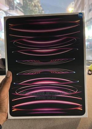 New Apple iPad Pro 12.9 (2022) 256 GB Silver - main view