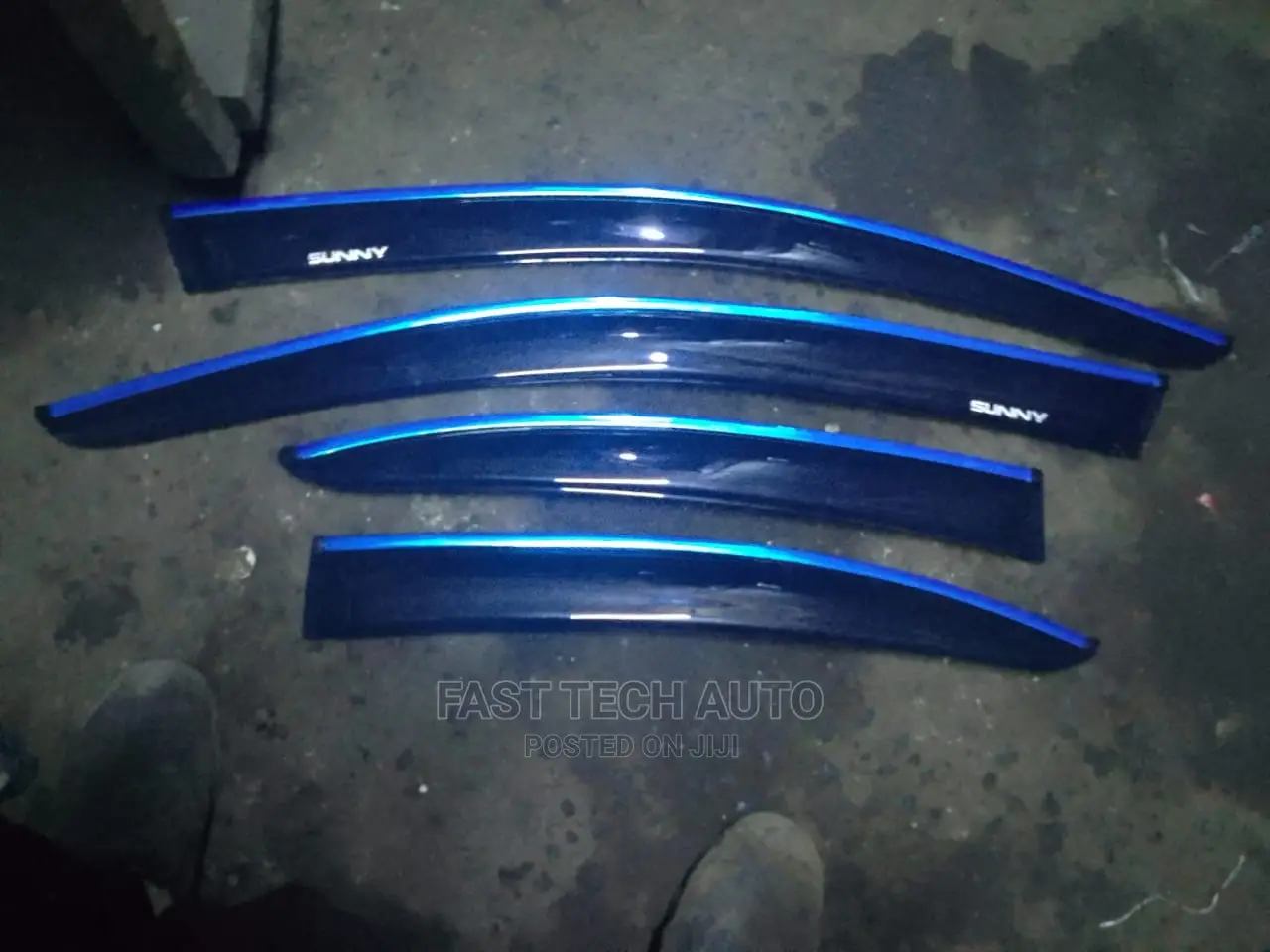 Nissan Sunny B15 Wind Breakers