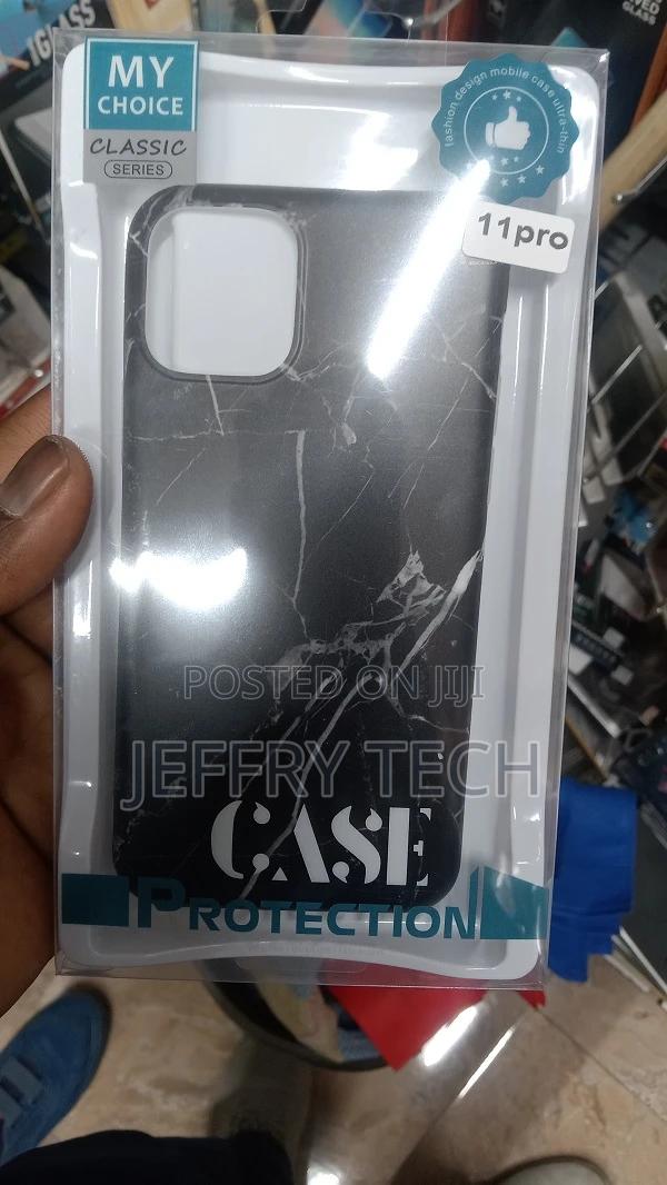 Black Marble iPhone 11 Pro Clip Case - thumbnail 3