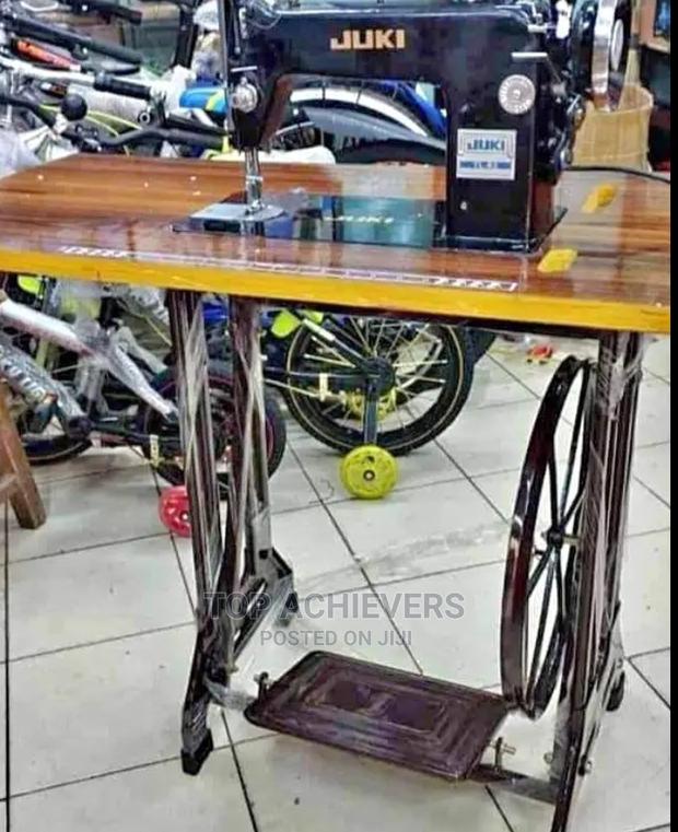 Complete Juki Sewing Machine - main view