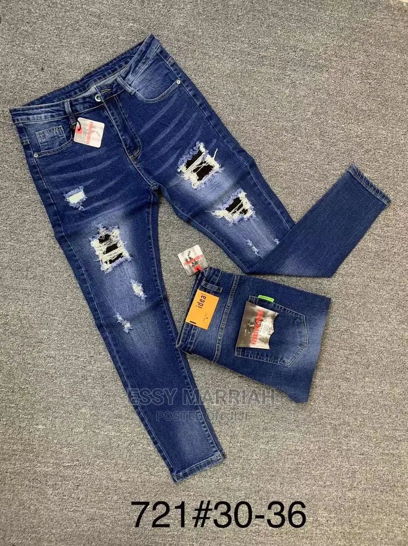 Men Rugged Jeans/ Unfinished/ Ripped