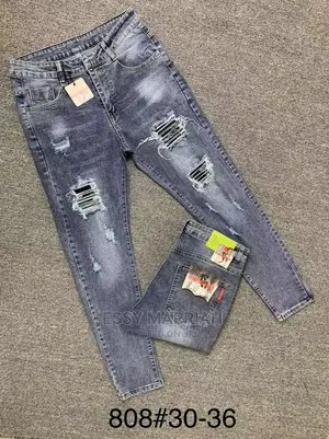 Men Rugged Jeans/ Unfinished/ Ripped