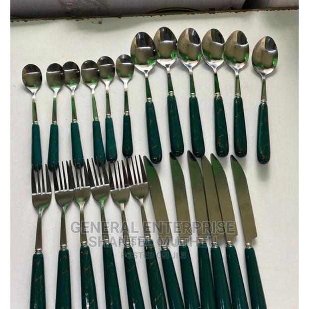 24pc Golden Cutlery Set* .Brand New