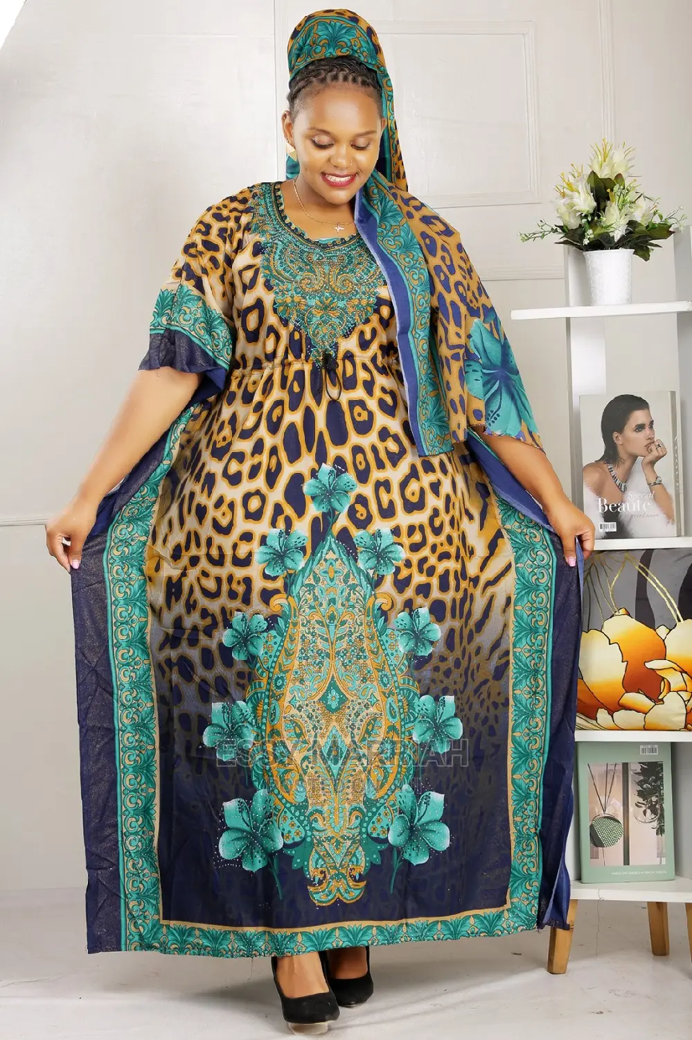 Free Dresses/ Dera