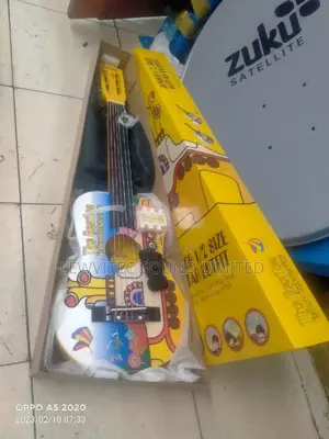 Junior Guitar Outfit