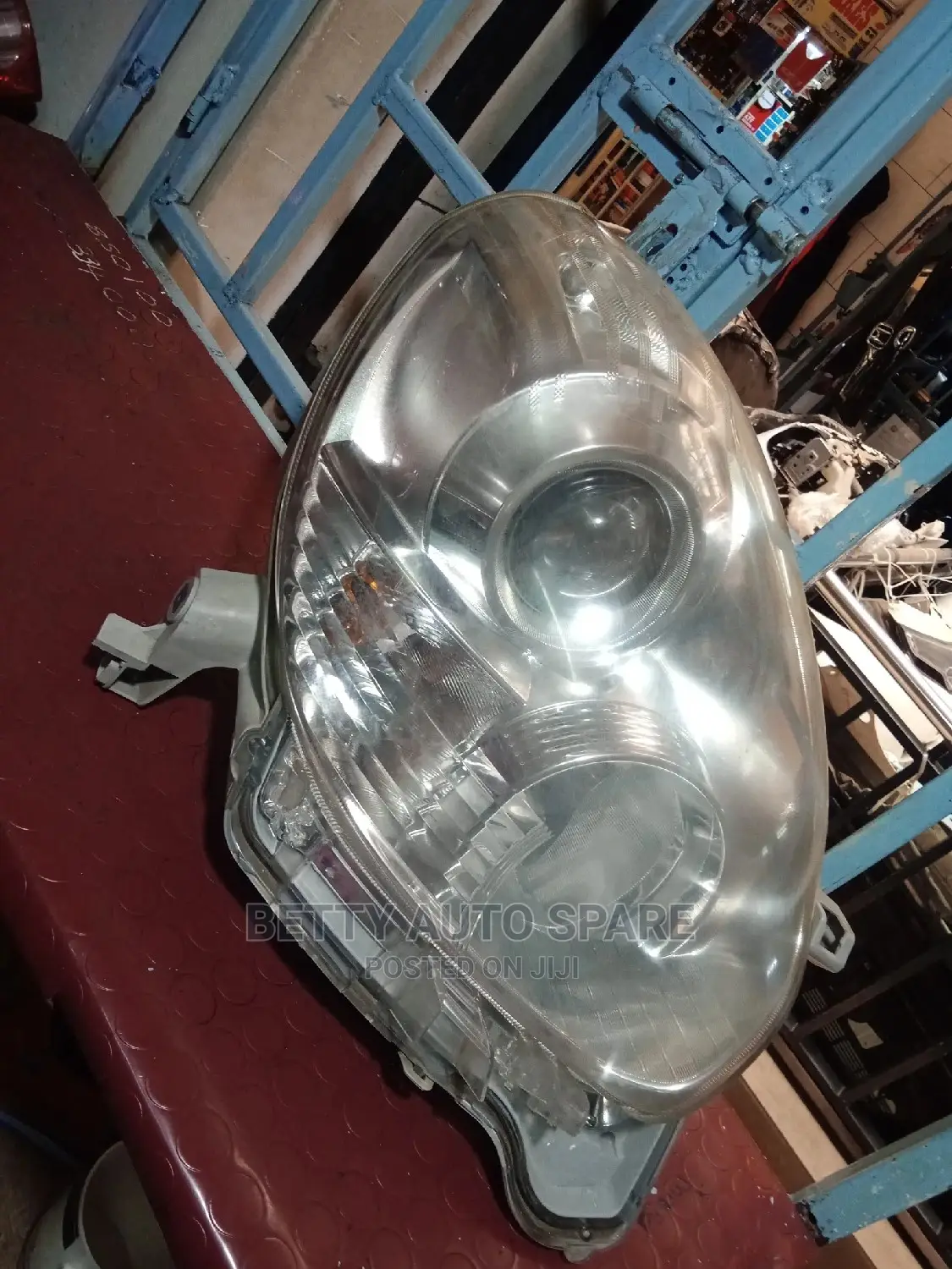 Passo 2012 Headlight