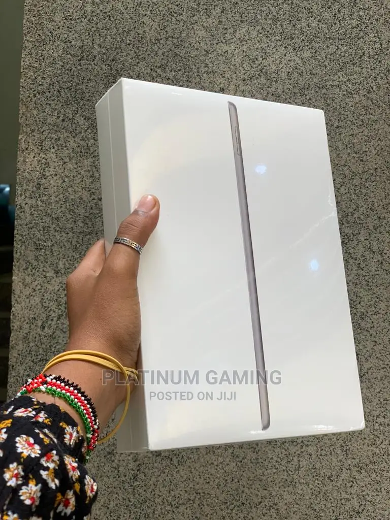 New Apple iPad 10.2 (2020) Wi-Fi 64 GB Gray