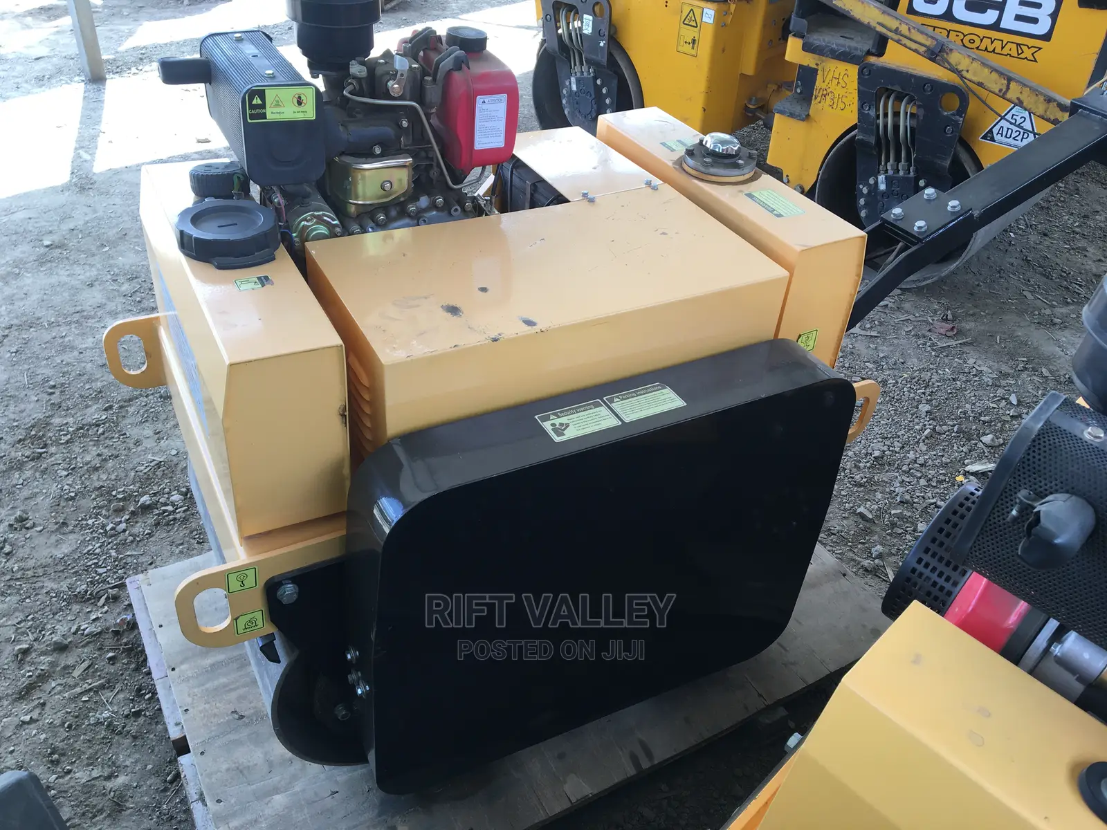 Brand New Pedestrian Roller 550kgs Deadweight 1.1t Vibrating