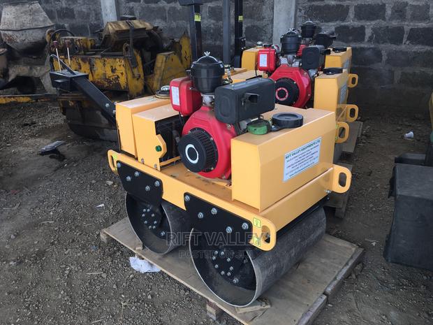 Brand New Pedestrian Roller 550kgs Deadweight 1.1t Vibrating