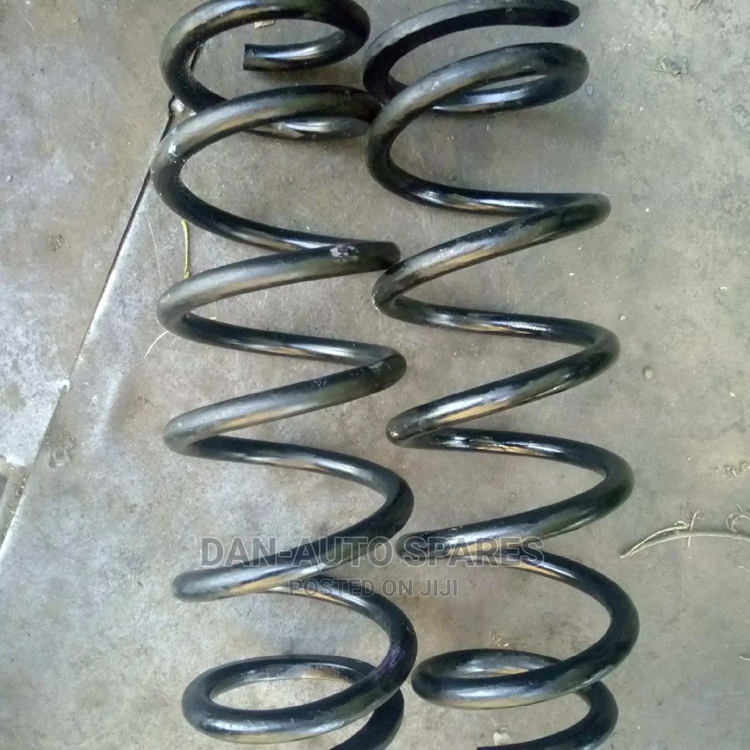 Heavy Duty Springs for Toyota Spade and Porte.