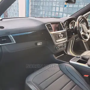 Mercedes-Benz M Class 2015 White