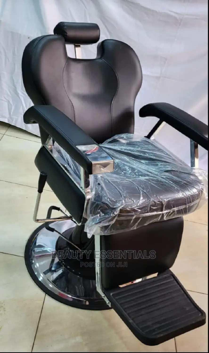 Kinyozi Chair With Metal Armrest Support