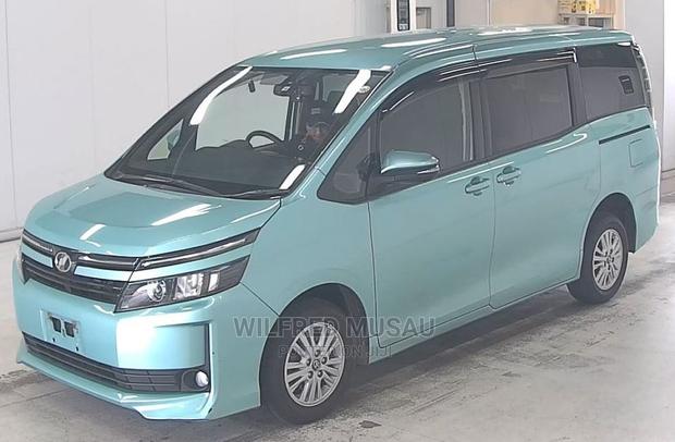 Toyota Voxy 2015 Blue
