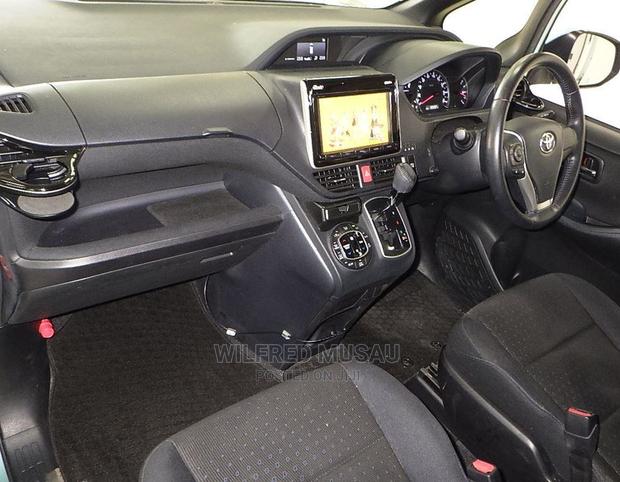 Toyota Voxy 2015 Blue - thumbnail 4
