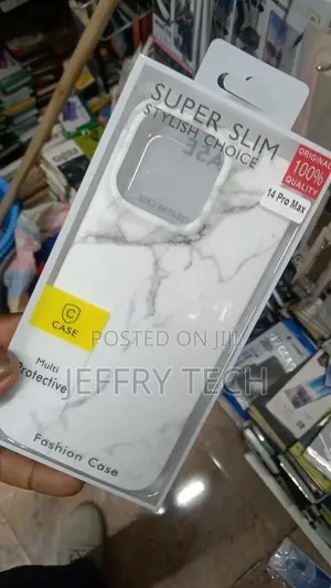 White Winter - Classy Marble iPhone 14 Pro Max Case