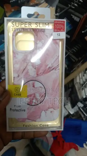 Vanilla Sand - Marble iPhone 13 Case