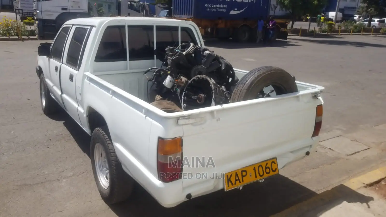 Mitsubishi L200 2001 White