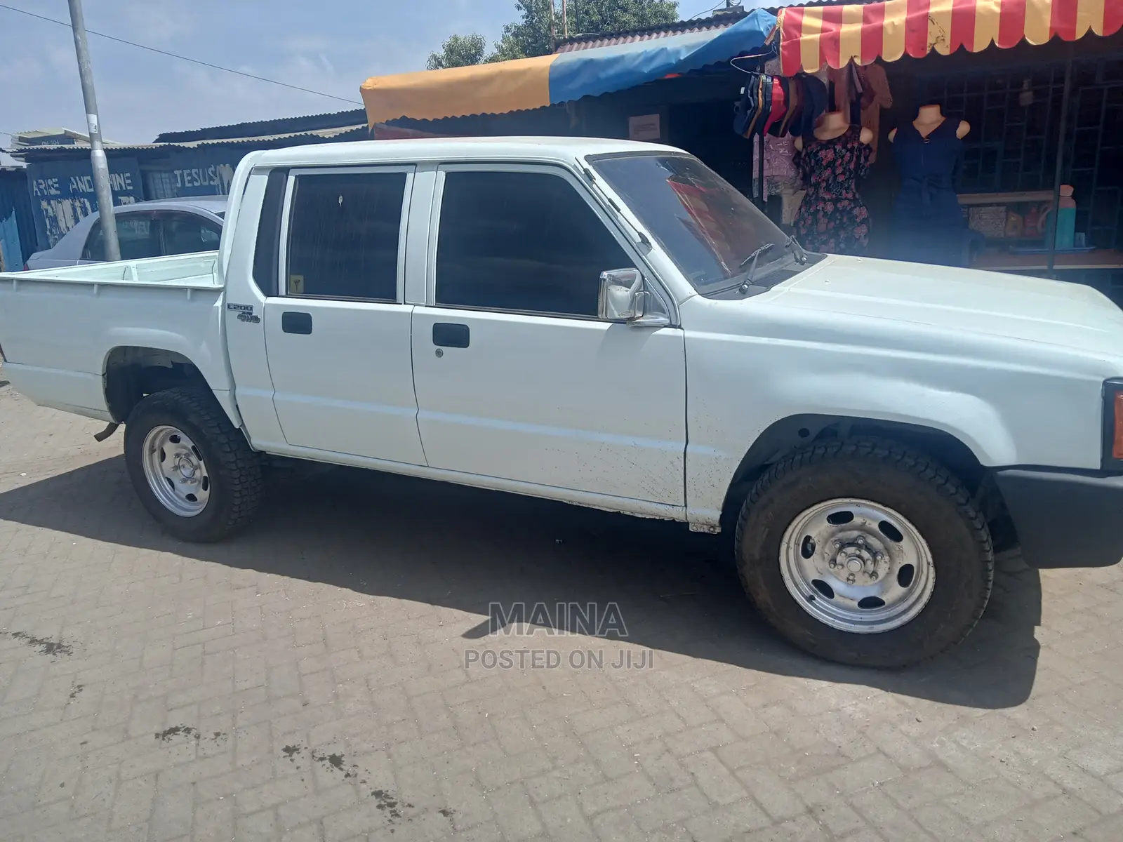 Mitsubishi L200 2001 White