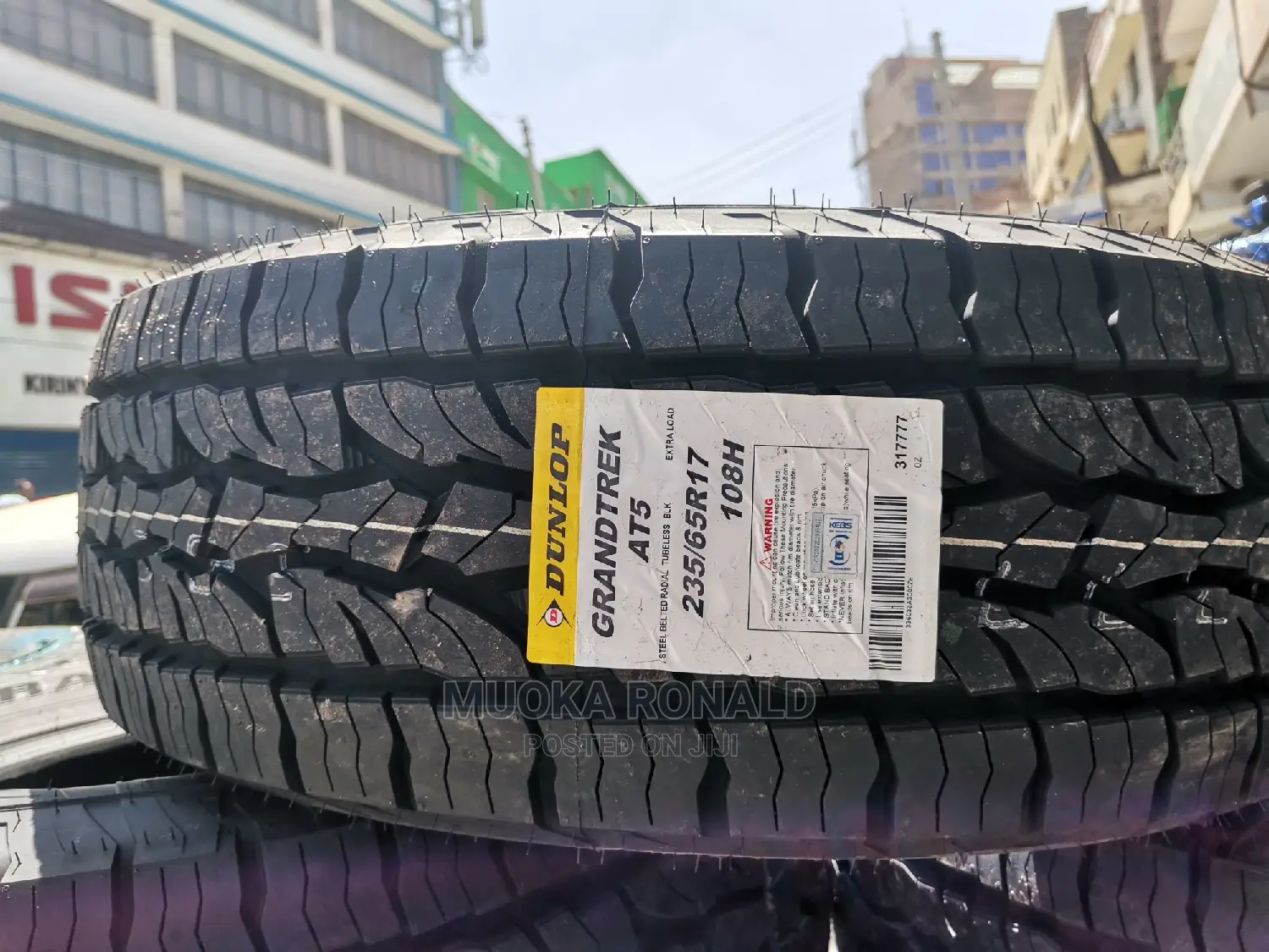 235/65r17 Dunlop Tyre (A/T