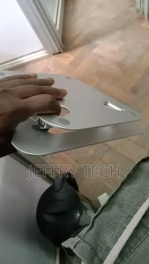 Elegant Aluminum GLO124 Silver Adjustable Laptop Stand