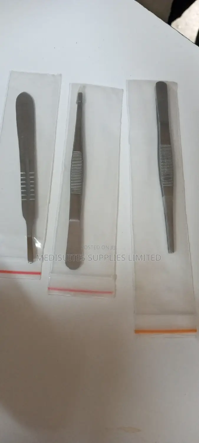 Dissecting Forceps.