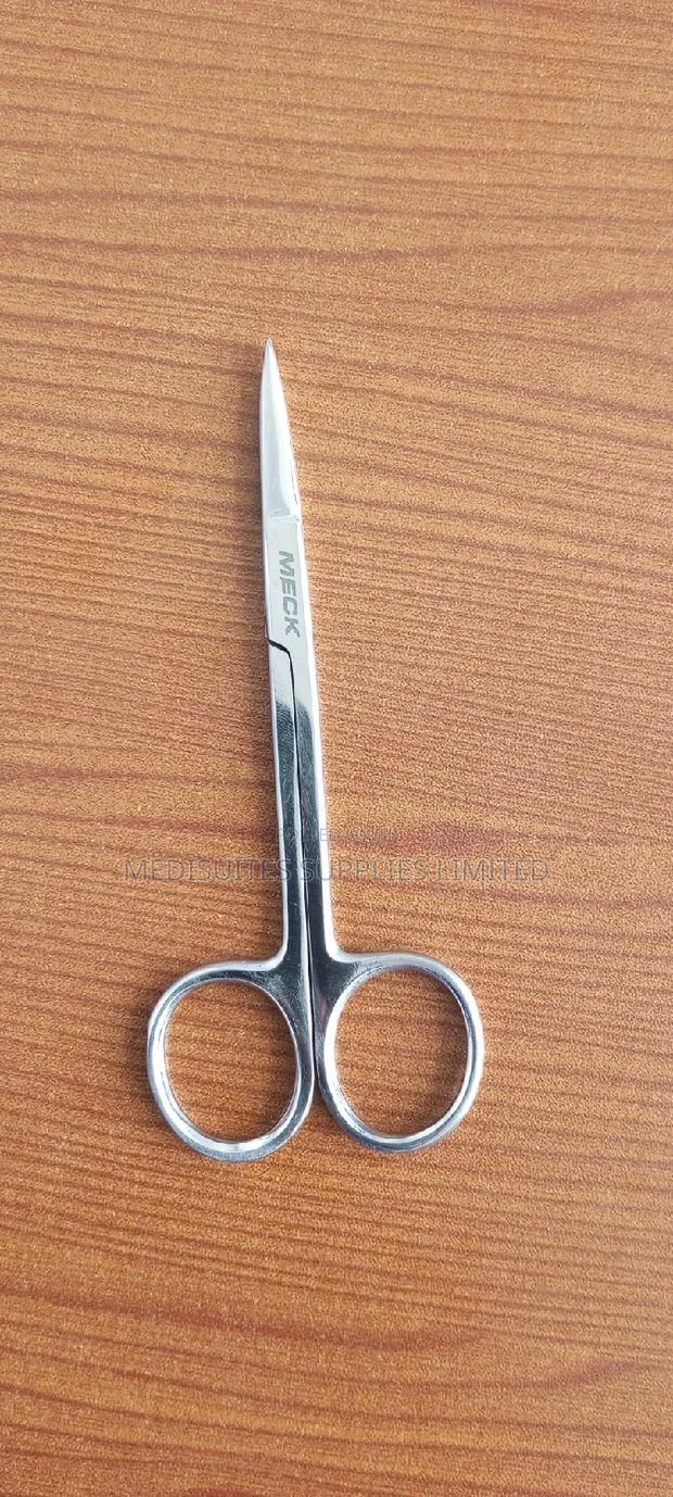 Nurses Scissors . - main view