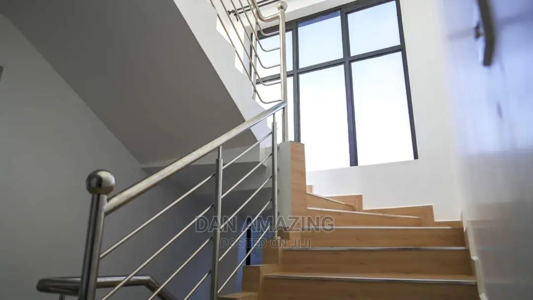 4bdrm Mansion in Kamakis for sale