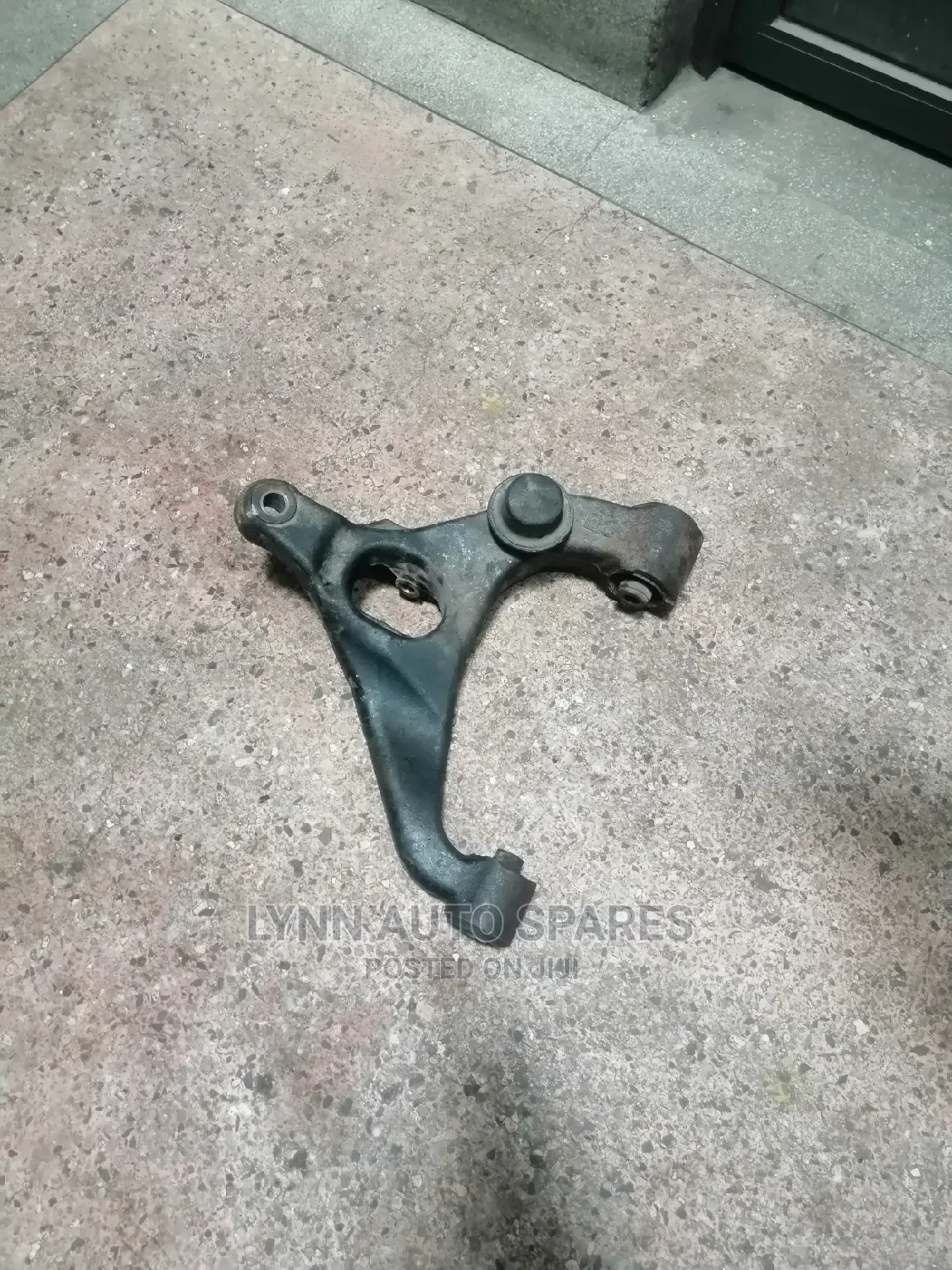 Toyota Dyna Lower Control Arm