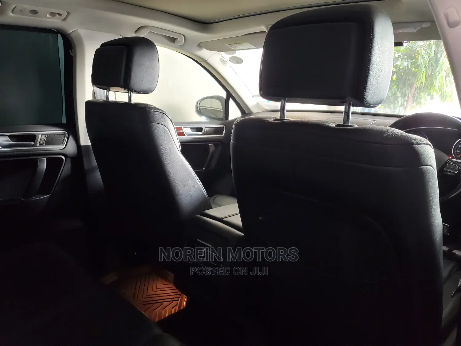 Volkswagen Touareg 2015 Black