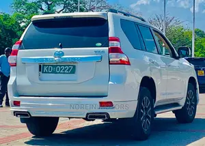 Toyota Land Cruiser Prado 2016 White