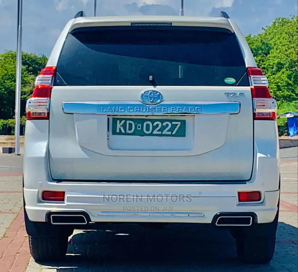 Toyota Land Cruiser Prado 2016 White