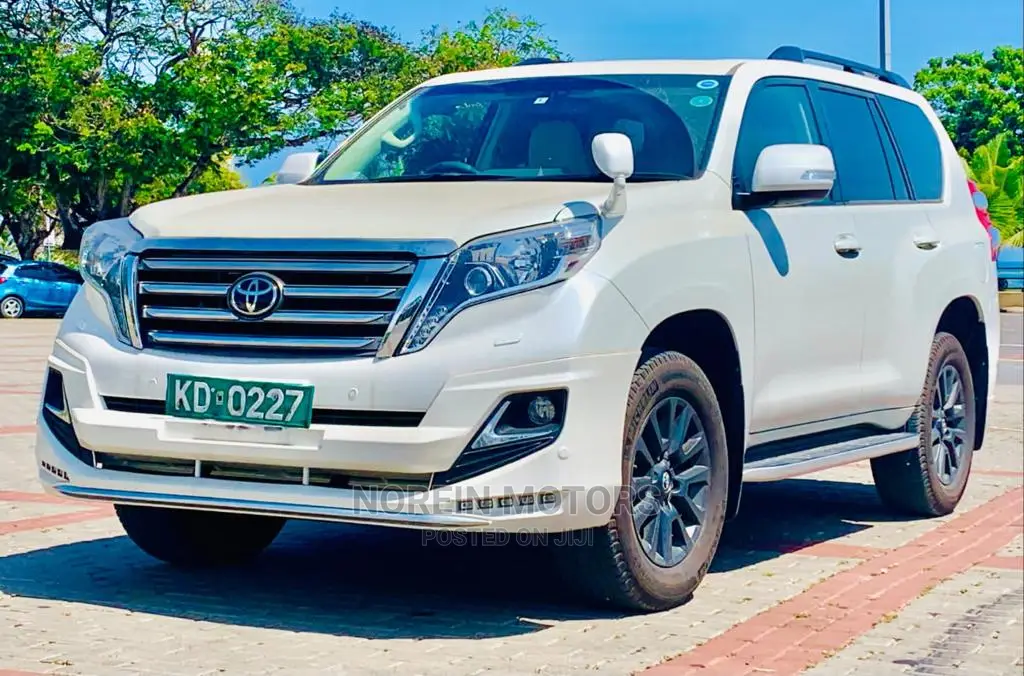 Toyota Land Cruiser Prado 2016 White