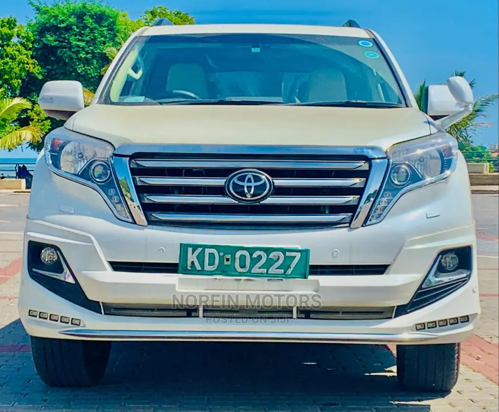 Toyota Land Cruiser Prado 2016 White
