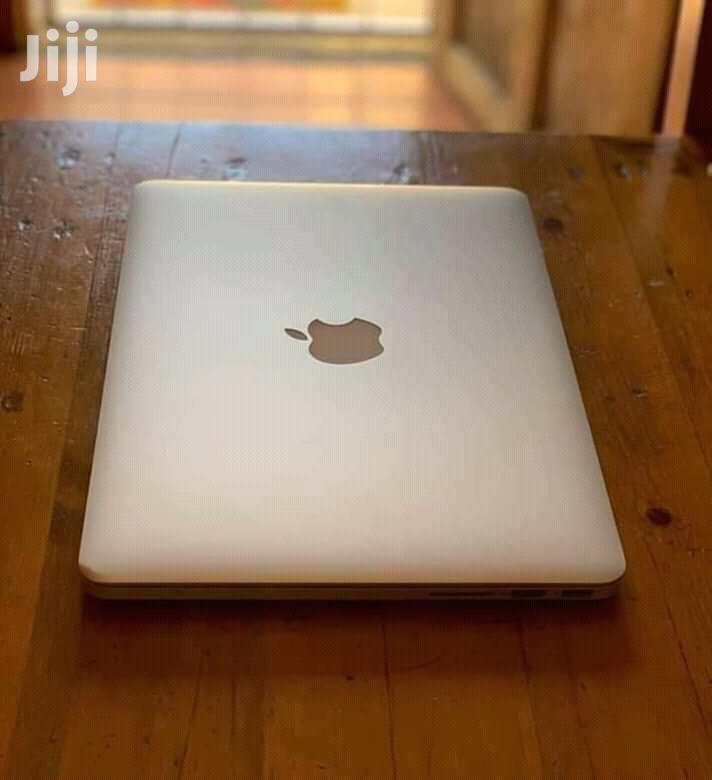 Laptop Apple MacBook Pro 4GB Intel Core i5 HDD 500GB