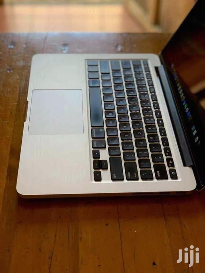 Laptop Apple MacBook Pro 4GB Intel Core i5 HDD 500GB