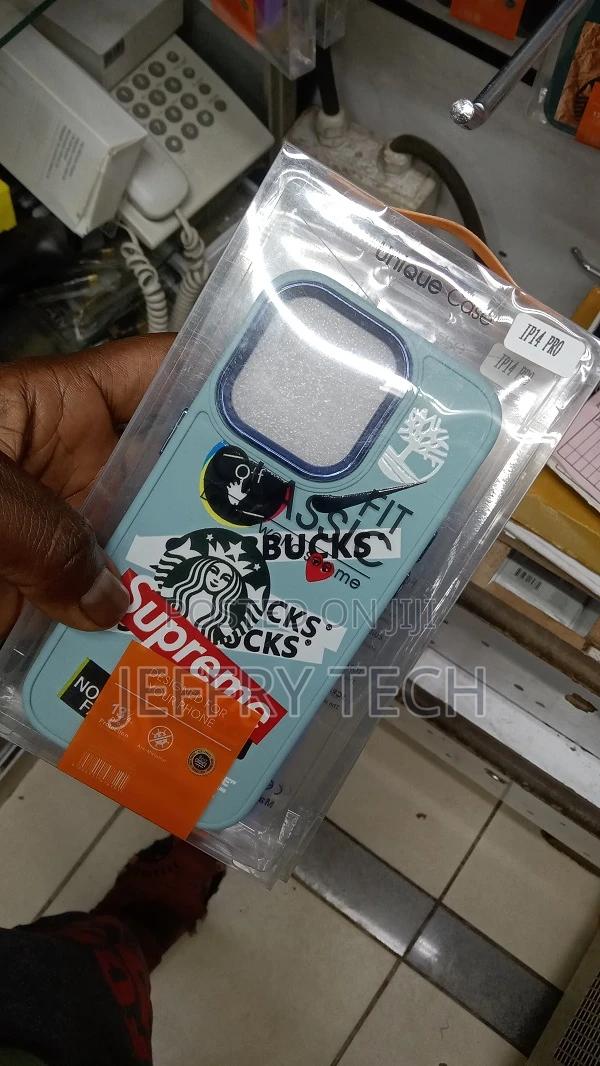 Starbucks iPhone 14 Pro Back Cover - thumbnail 3