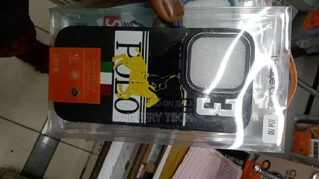 Polo iPhone 14 Pro 6.1 Black Tricolor Covor
