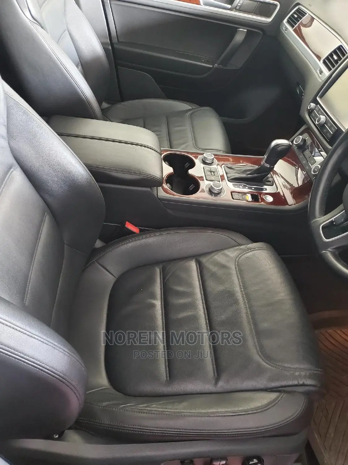 Volkswagen Touareg 2015 Black